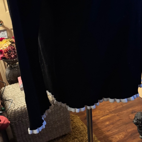 Calvin Klein Black Turtleneck Sweater white ruffle trim at neck cuffs bottom XL - Picture 2 of 8